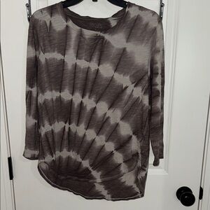 Habitat Escape Gray and White Relaxed Long Sleeve Tee